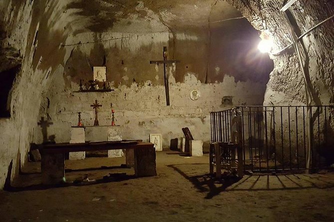 Naples Underground Spanish Quarters with Guide - Why the aqueduct and bomb shelter belong together