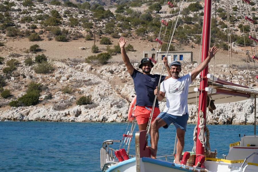 Naxos: 2 hours Boat Trip from Panermos to Rina's Cave - What the two-hour schedule really gives you