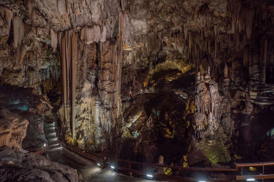 Nerja: Caves of Nerja Entry Ticket with Audio Guide - Getting the phone audio guide working