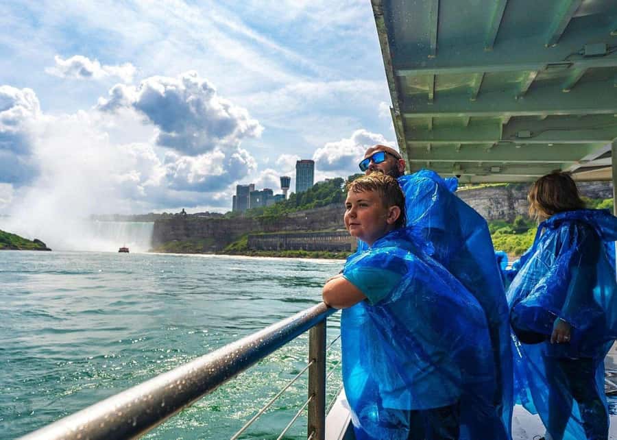 Niagara Falls Walking Tour with Maid of the Mist & Cave - Goat Island sets the scene in 30 minutes