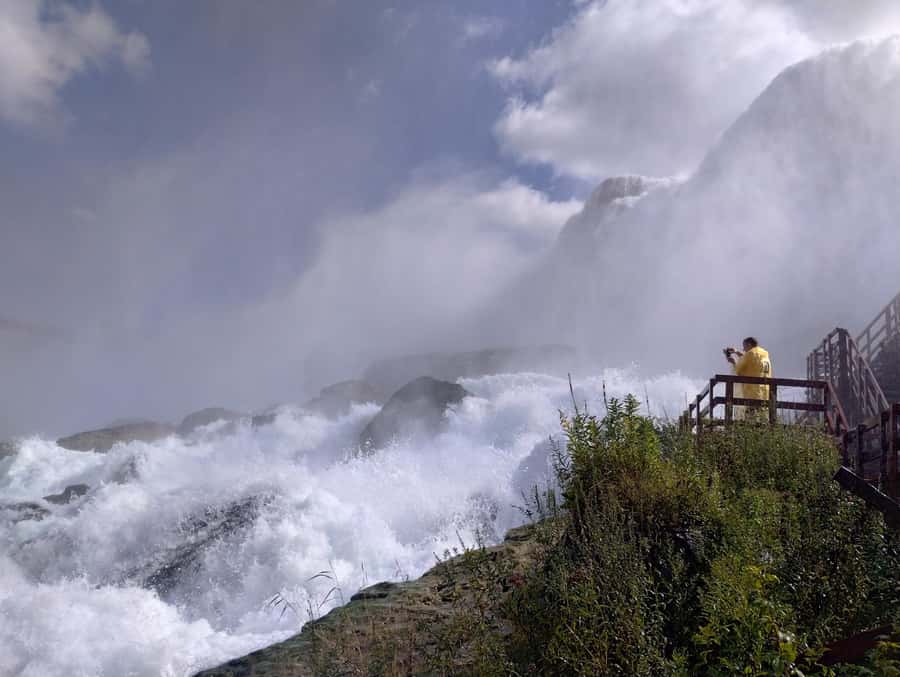 Niagra Falls, USA Side: Boat, Cave and Shuttle pass Tour - What the $95 price really covers