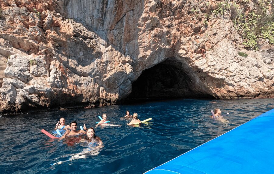 Nice: Monaco & Mala Caves Boat Trip with Snorkeling - The return to Nice, with wind, music, and open water
