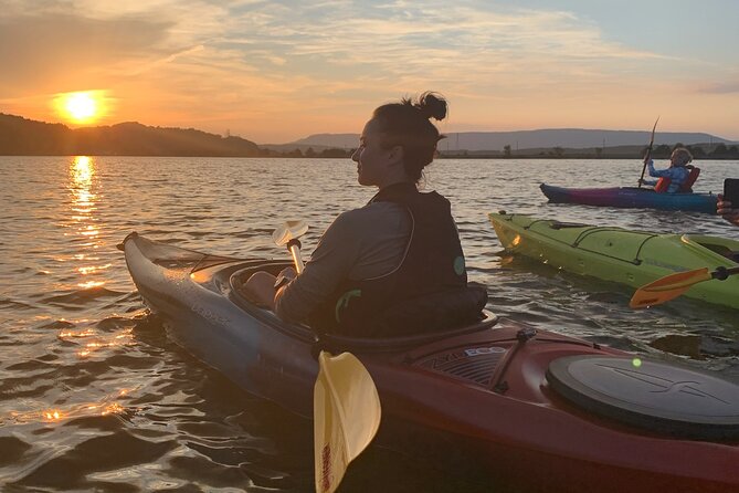 Nickajack Bat Cave Kayak Tour with Chattanooga Guided Adventures - Is this suitable for first-time kayakers?