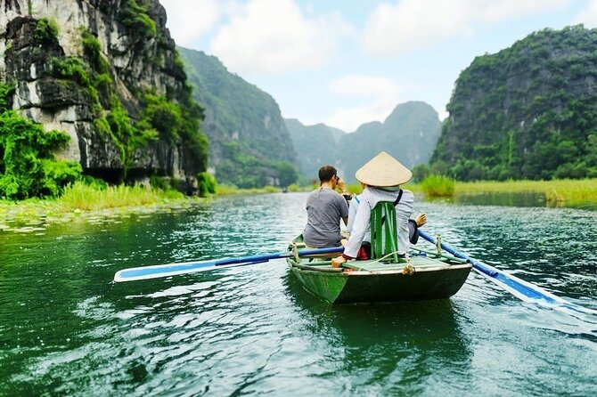 Ninh Binh Day Tour To Visit Hoa Lu - Trang An/Tam Coc - Mua Cave - Trang An or Tam Coc by sampan boat