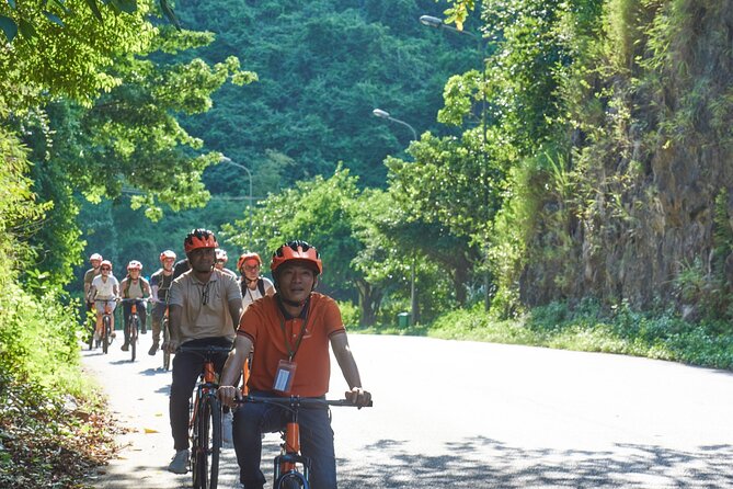 Ninh Binh Day Trip: Hoa Lu-Trang An/Tam Coc-Mua Cave-Cycling-Boat - Trang An by bamboo boat