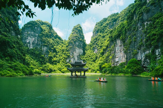 Ninh Binh Day Trip: Hoa Lu-Trang An/Tam Coc-Mua Cave-Cycling-Boat - Should you book it?
