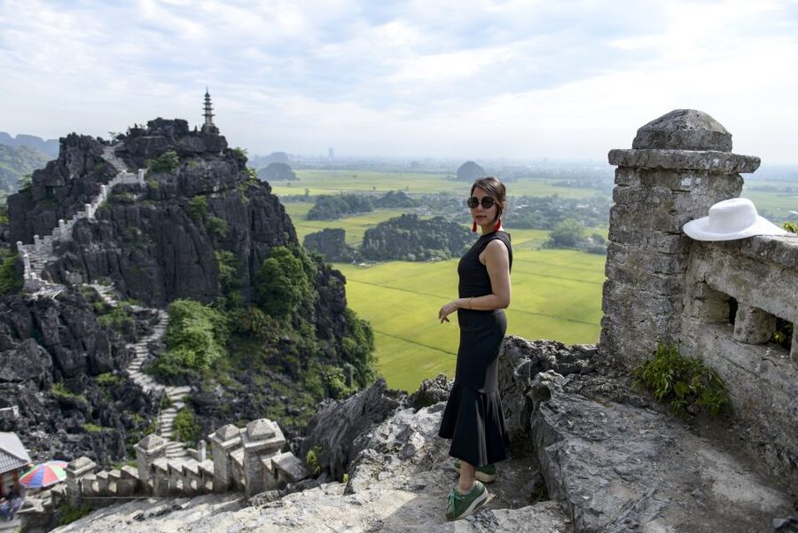 Ninh Binh: Hoa Lu, Mua Cave, and Trang An Tour and Boat Ride - Nearly three hours on the Trang An river