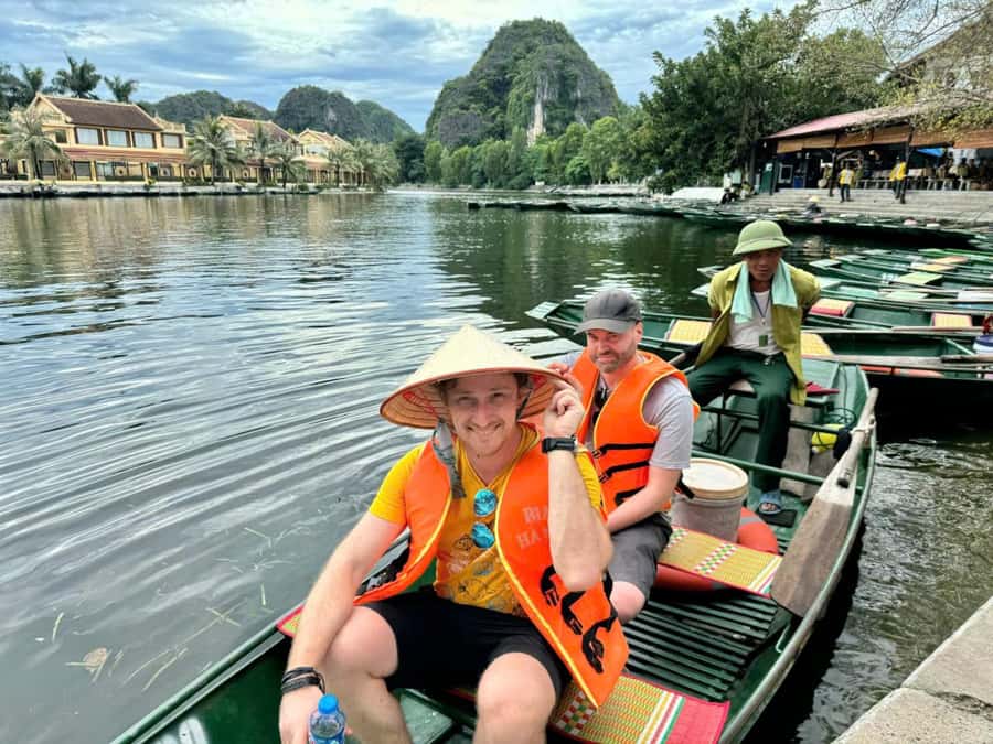 Ninh Binh Jeep Tour: Trang An Boat Ride, Bich Dong, Mua Cave - Two and a half hours through Trang An by sampan