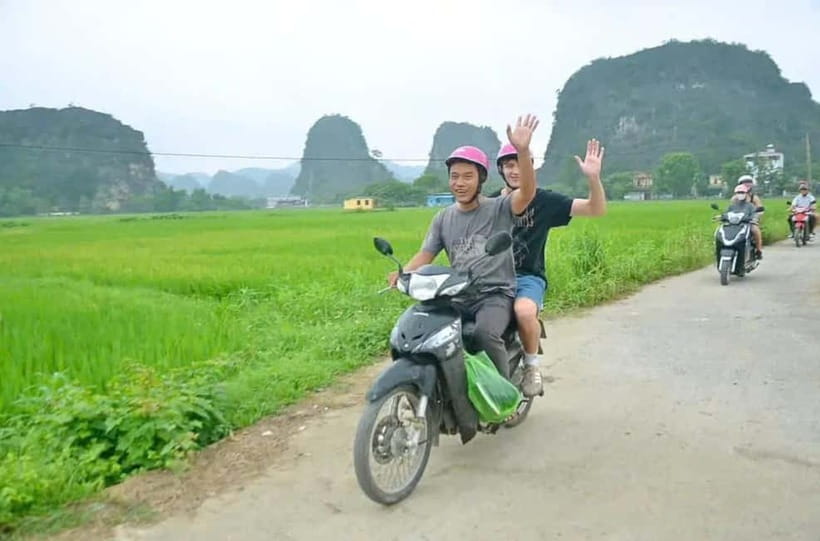 Ninh Binh Sunset Motorbike: Mua Cave, Coi Khe & Hoa Lu Town - Coi Khe Village and a slower look at rural life