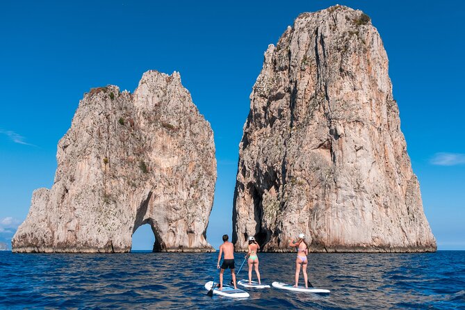 Paddleboard in Capri between caves and beaches. Photos included! - How hard is the paddleboard outing?