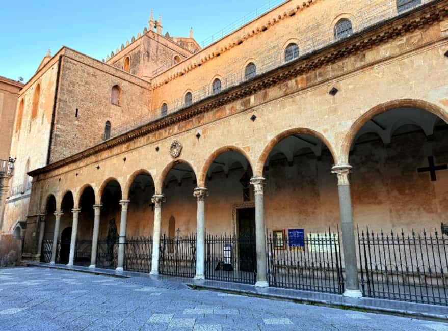 Palermo Experience: Monreale, Catacombe e Mondello con Cibo - Why this route works in four hours