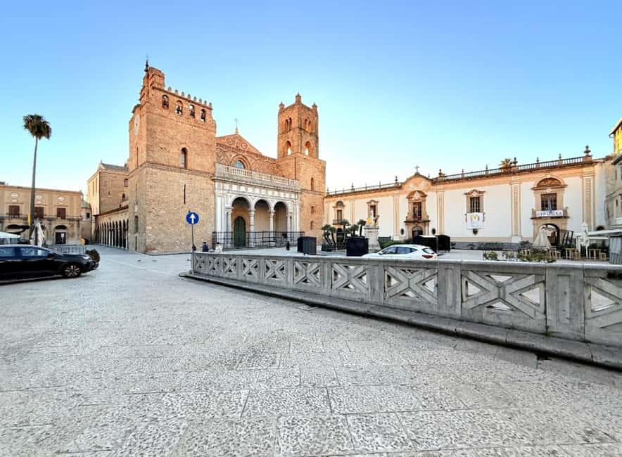 Palermo Experience: Monreale, Catacombe e Mondello con Cibo - Mondello: beach time with Palermo flavor