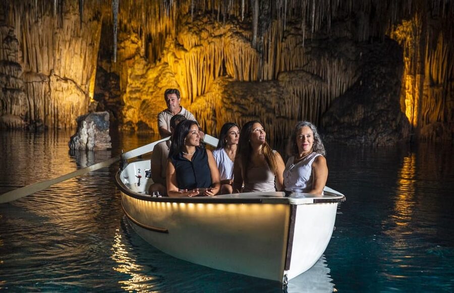 Palma: Caves of Drach Entrance, Music Concert, and Boat Trip - Lake Martel and the Concert That Shapes the Visit