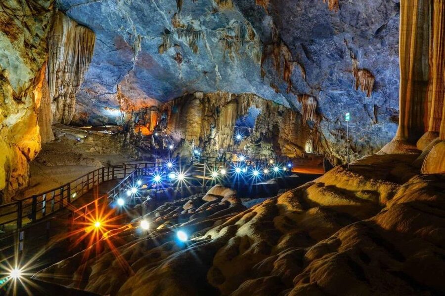 Paradise Cave & Dark Cave 1 Day Trip From Dong Hoi/Phong Nha - Dark Cave turns the day into an adventure course