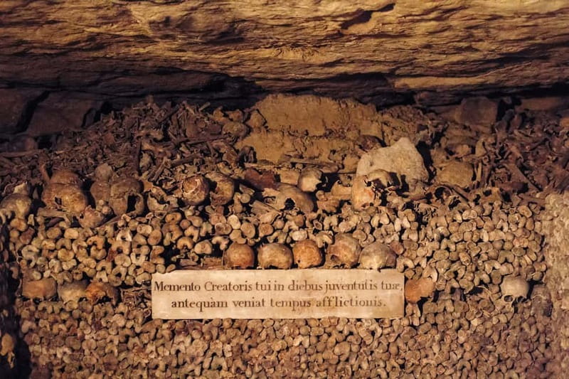 Paris: Catacombs Special Access Tour - Why group size matters underground