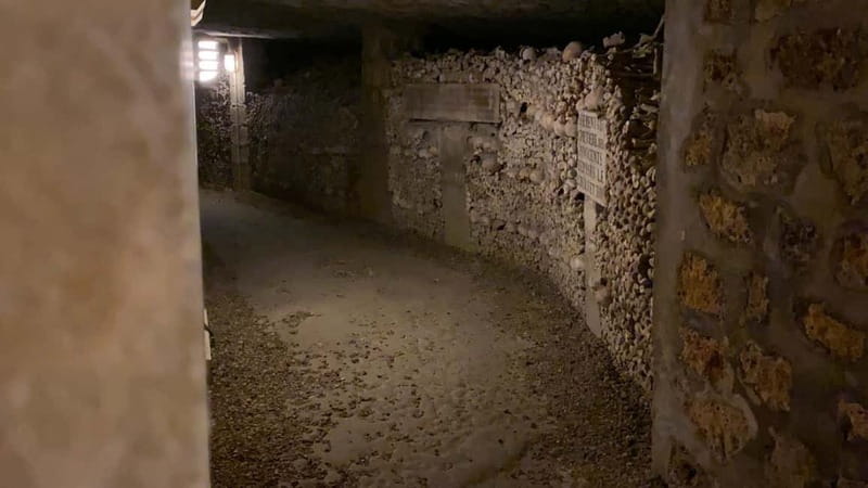 Paris: Small-Group Catacombs Tour with Skip-the-Line Entry - Key points to know before you book
