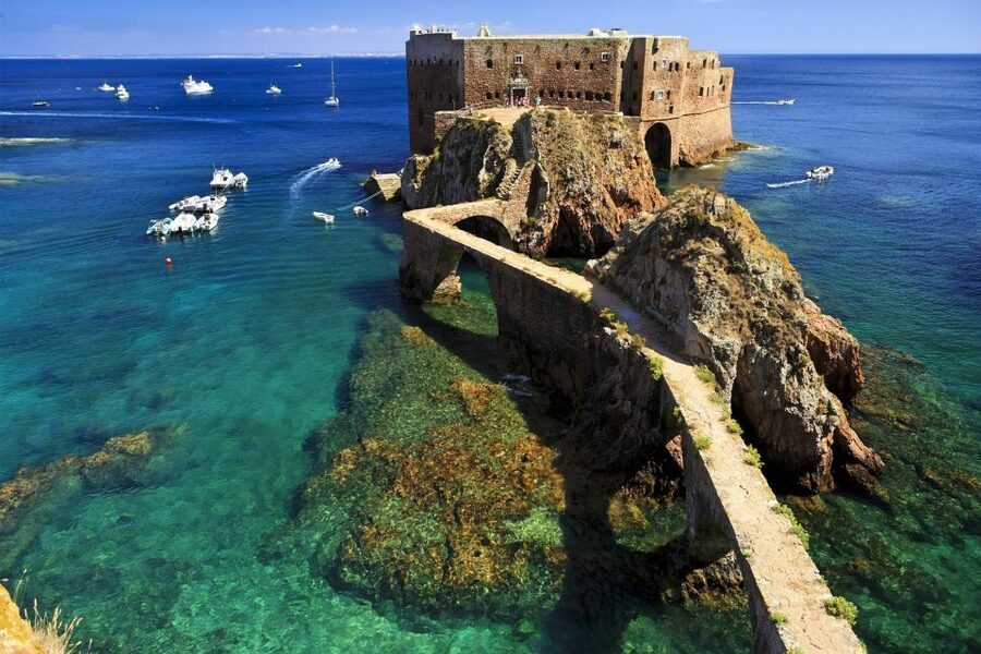 Peniche: Berlengas Island Trip, Hiking and Cave Tour - Meeting the boat in Peniche