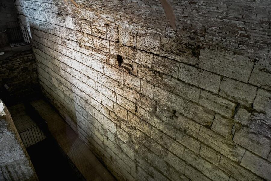 Perugia: Entry Ticket and Guided Tour of Perugia Underground - Medieval Layers Under the Cathedral