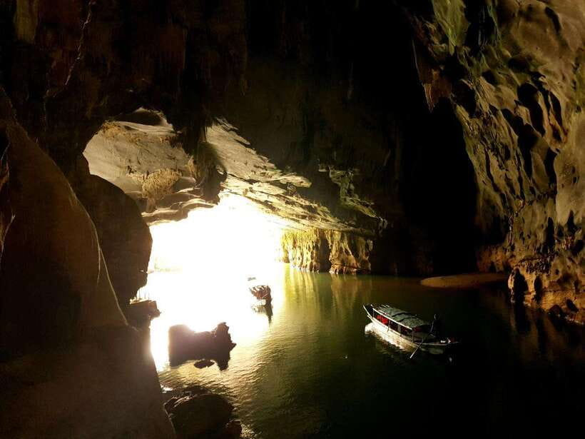 Phong Nha: Cave Exploration and Zipline Dark Cave Tour - Kayaking back and the final activity time