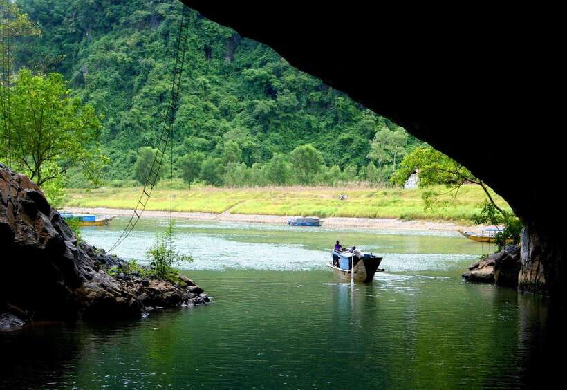 Phong Nha Cave & Paradise Cave: Guided Tour Boat & Explore - Why this cave combination works so well