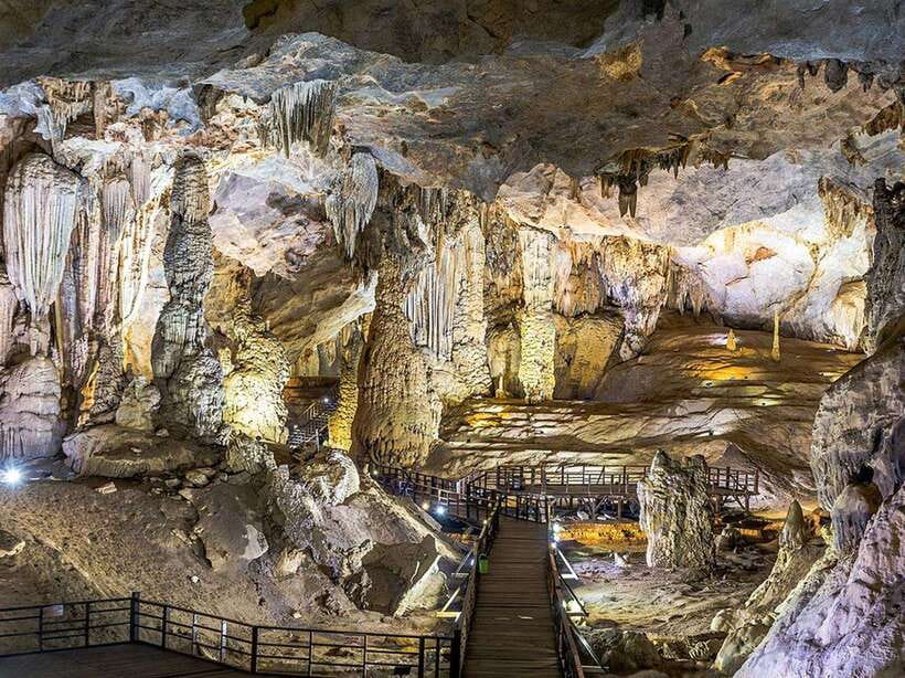 Phong Nha/Dong Hoi: Phong Nha Cave and Paradise Cave Tour - Starting from Dong Hoi or Phong Nha Village
