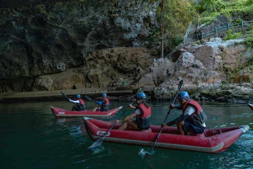 Phong Nha: Phong Nha Cave Expedition 4.5 km by Kayak - Dry chambers and Cham inscriptions