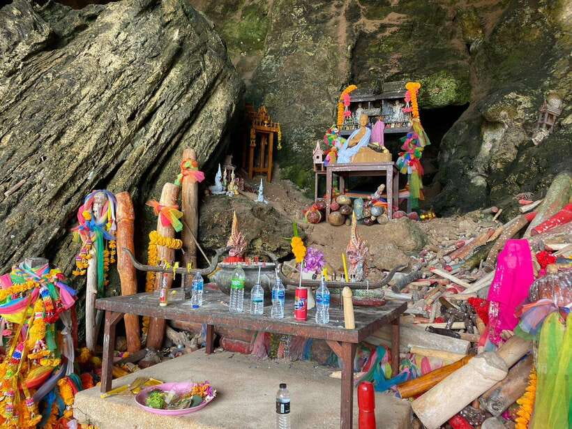 Phranang Cave Sunset with BBQ dinner & Plankton Tour - A BBQ dinner that is tasty but informal