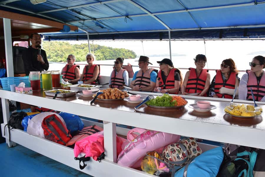 Phuket: Starlight Hong Sea Cave & Glowing Plankton by Kayak - Koh Hong and a second look at the islands