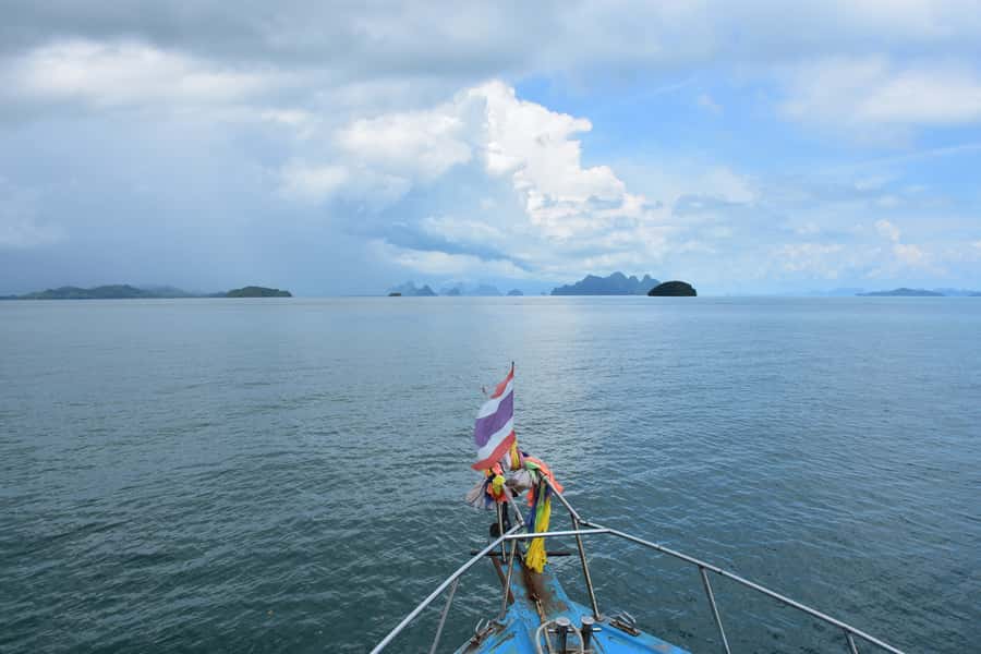 Phuket: Starlight Hong Sea Cave & Glowing Plankton by Kayak - Making a Krathong after sunset