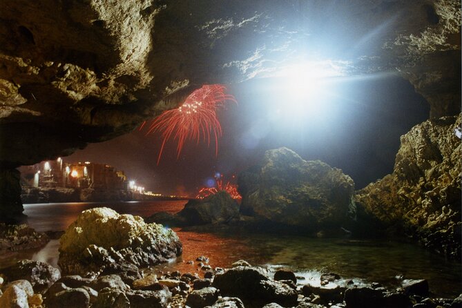 Polignano a Mare boat tour emotions, caves, diving and appetizers - Grotta Piana and the cave-lined coast