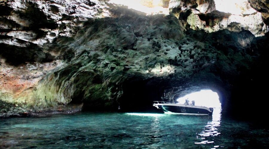 Polignano a Mare: Boat Trip, Swim & Cave with Aperitif - Key points to know before you book