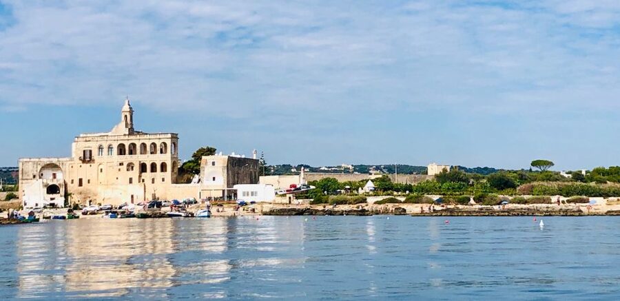 Polignano a Mare: Boat Trip, Swim & Cave with Aperitif - What the $35 price really includes