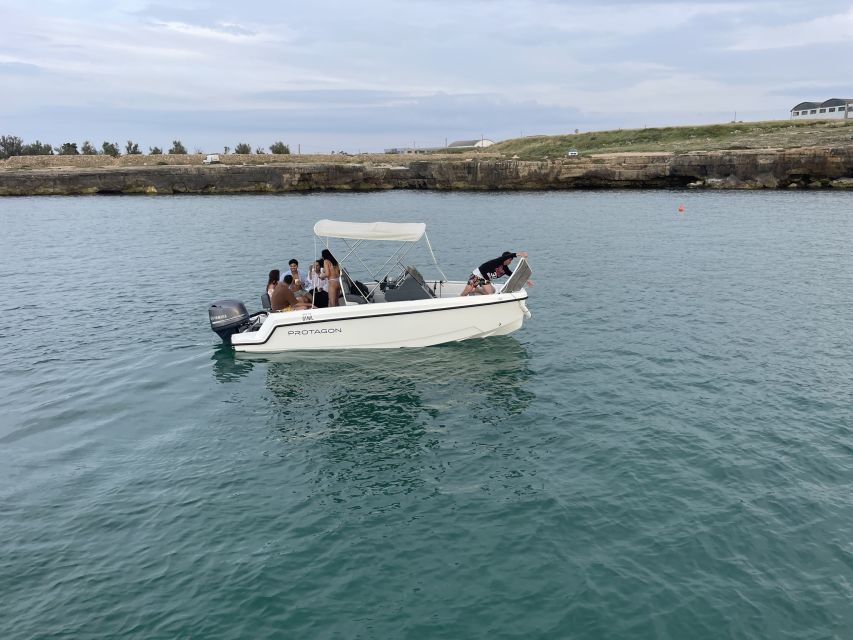 Polignano a Mare Private Tour to the Caves brand new boat - Grotta Azzurra and the changing color of the water