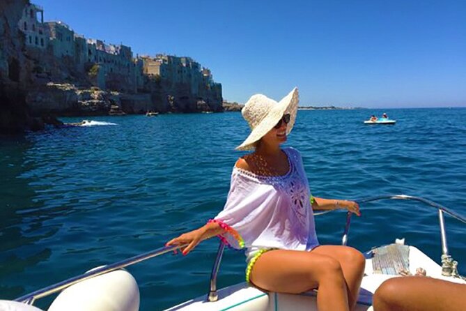 POLIGNANO BY BOAT: amazing sea caves and free drinks! - Key points before you book