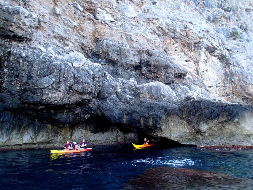 Pollença: Kayak Discovery – Snorkeling and Caves - Cliff jumping with a choice of height