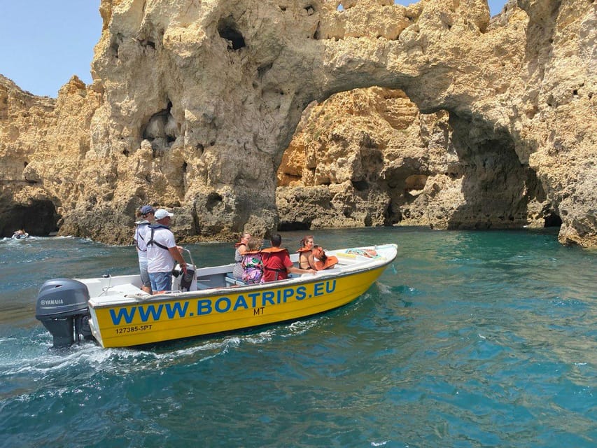 Ponta da Piedade:Express grotto tours - Leaving Lagos with the city behind you
