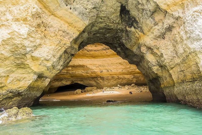 Portimão: Benagil Caves Speed Boat Tour with Sunset Option - Guides, humor, and the human side of the trip