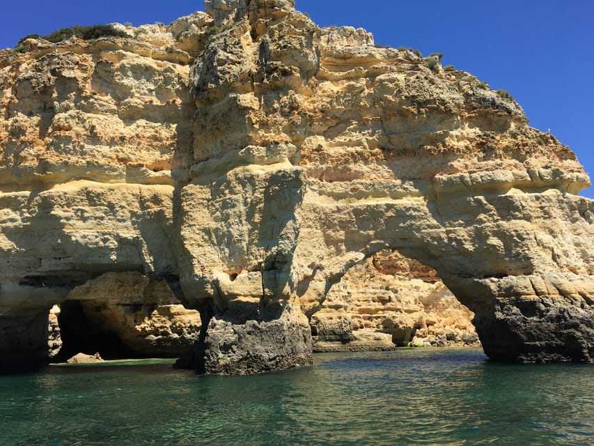 Portimão: Caves, Benagil and Algarve Coastline Boat Tour - The small-group advantage