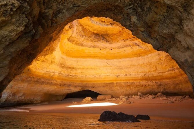 Portimão Private Boat Tour Caves Circuit and Coast Sightseeing - Benagil Cave and the Algarve sea caves