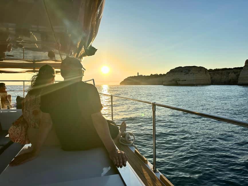 Portimao: SUNSET Benagil Caves Tour | Eco Catamaran - What to pack for a comfortable evening