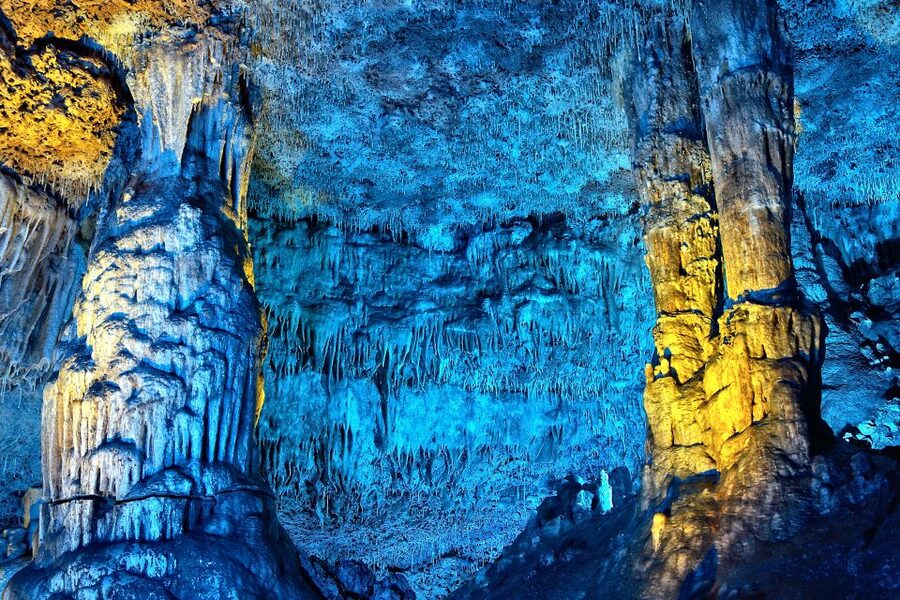 Porto Cristo: Caves of Hams Entry Ticket - The Blue Cave’s films and new lighting