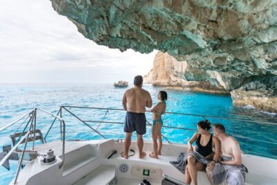 Porto Vromi: Shipwreck, Caves, & White Beach Swimming Cruise