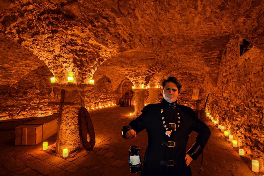 Prague: Ghosts, Legends, Medieval Underground & Dungeon Tour - Key points to know before booking