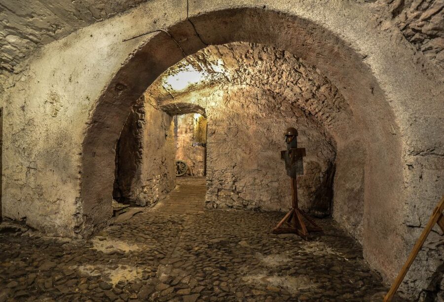 Prague: Ghosts, Legends, Medieval Underground & Dungeon Tour - The medieval underground: Prague below street level