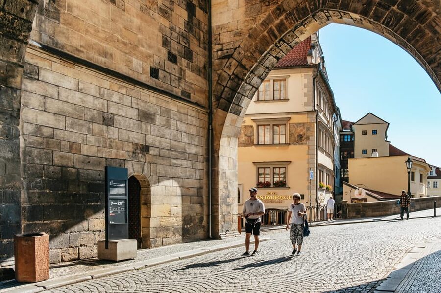 Prague: Old Town, Astronomical Clock and Underground Tour - The Astronomical Clock: more than a famous face