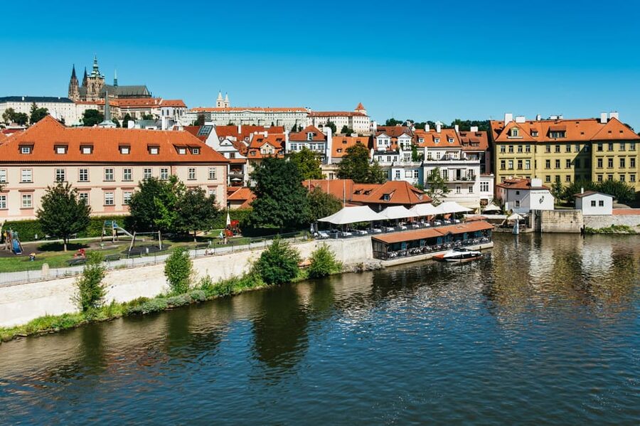 Prague: Old Town, Astronomical Clock and Underground Tour - Medieval passages beneath the Old Town Hall