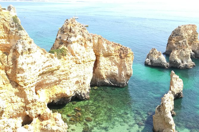 Private Algarve: Benagil Caves, Lagos Cliffs & Hidden Beaches - Comfort, conversation, and the long return to Lisbon