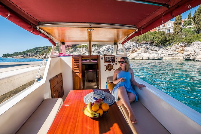 Private boat tour- explore the islands, find hidden caves and try snorkelling - Key points to know before booking
