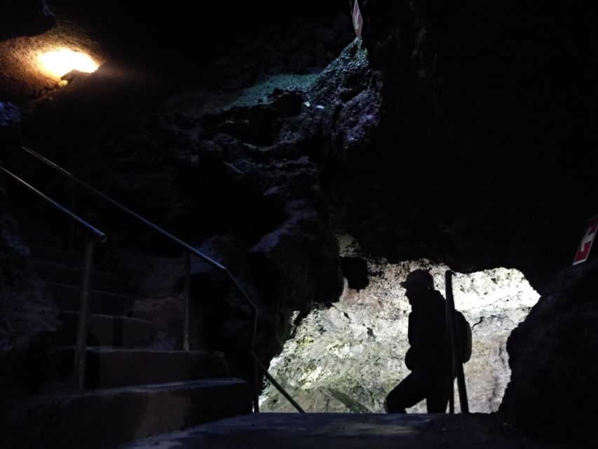 Private Caves tour with a Geologist - Biscoitos Natural Pools and the optional local stops