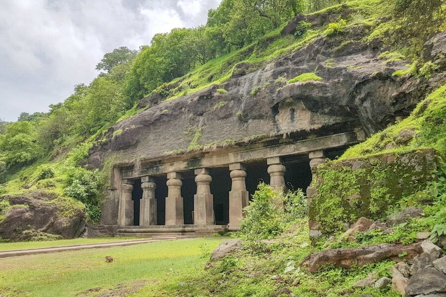 Private Elephanta Caves: Private Half-Day Tour from Mumbai - The ferry from Mumbai to Elephanta Island